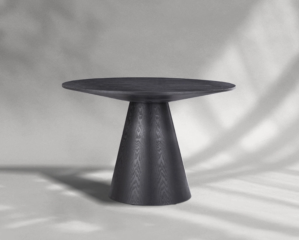 47.24'' Round Modern Style MDF Wood Dining Table in Walnut Suitable