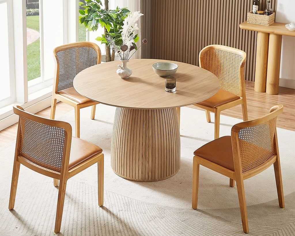 47,24" Mid-Century Modern Dining Table - Space-Saving 4-8 Seater in Walnut Finish