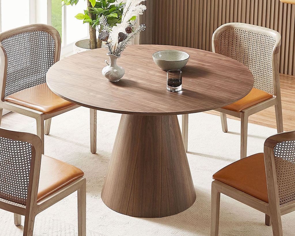 47.24'' Round Modern Style MDF Wood Dining Table in Walnut Suitable