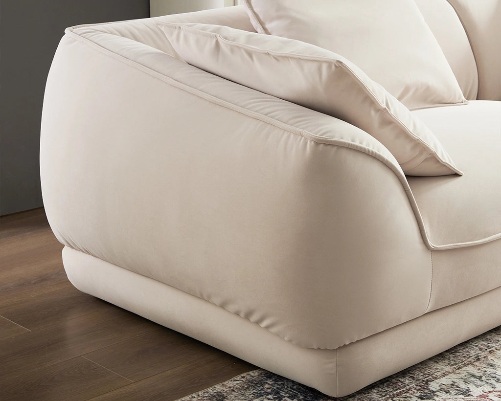110.22“Camel Sofa WKS16C: Modular Design with Removable Pillowcases & Solid Wood Frame