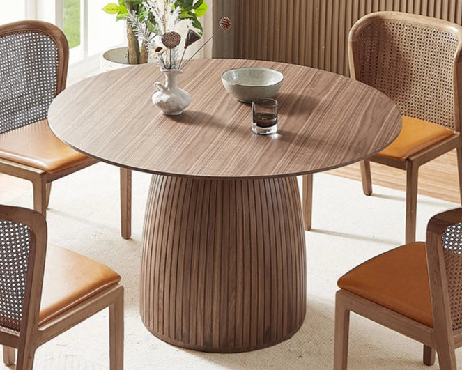 47,24" Mid-Century Modern Dining Table - Space-Saving 4-8 Seater in Walnut Finish