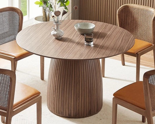 47,24" Mid-Century Modern Dining Table - Space-Saving 4-8 Seater in Walnut Finish