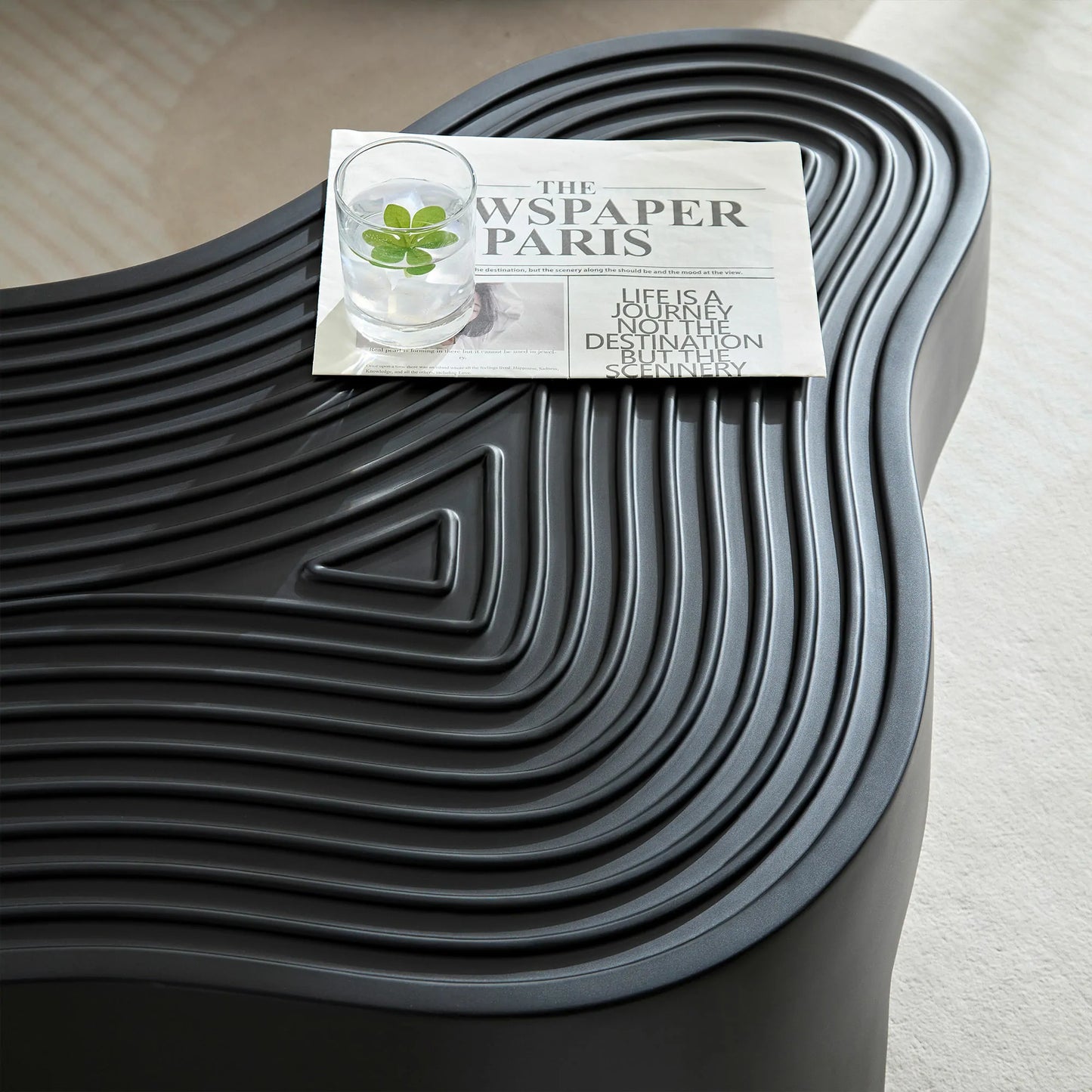 47.24'' Fiberglass Clound Coffee Table