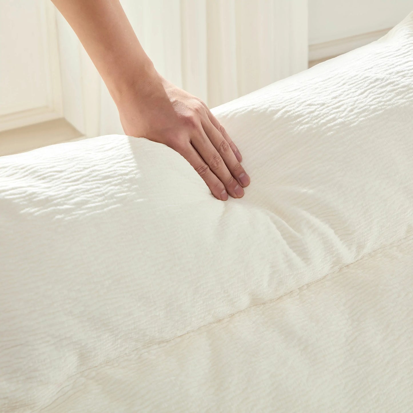 Plush Single Lounge Chair with Backrest for Living Room & Bedroom