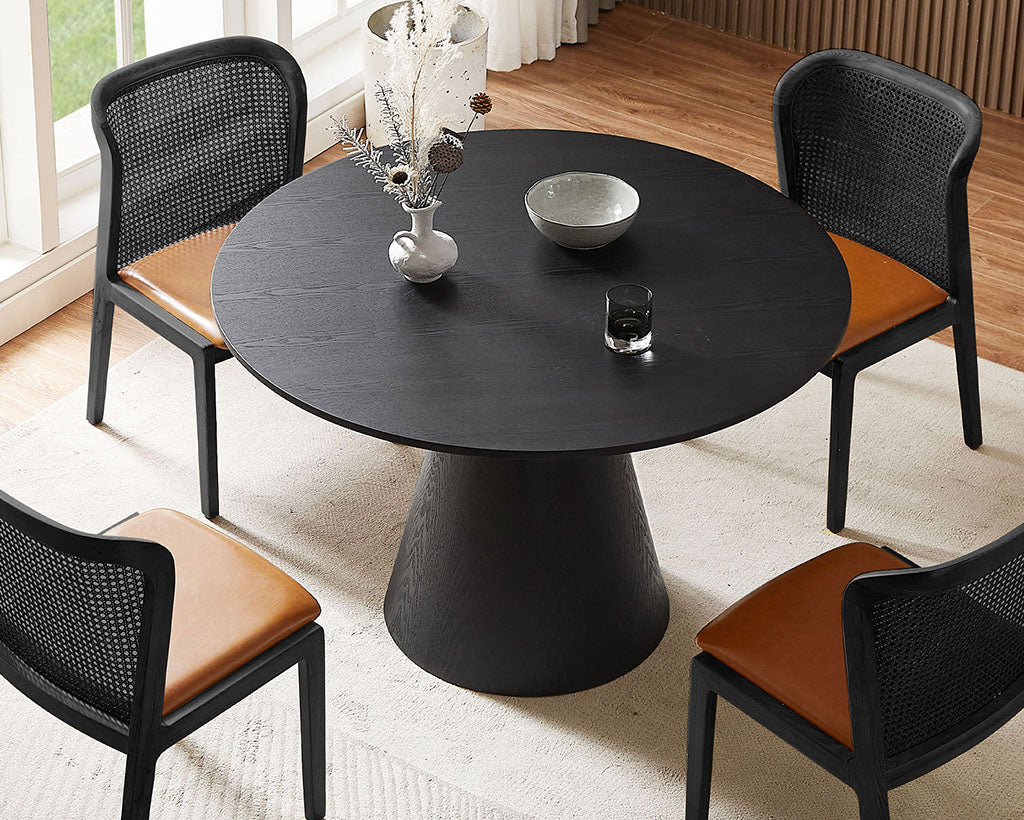 47.24'' Round Modern Style MDF Wood Dining Table in Walnut Suitable