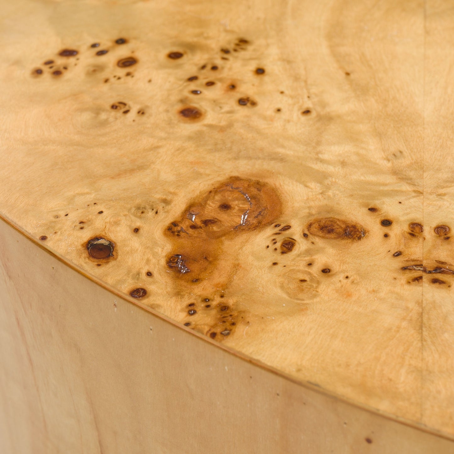 31.49" Round Burl Wood Coffee Table, Mid-Century Farmhouse Coffee Table For Living Room